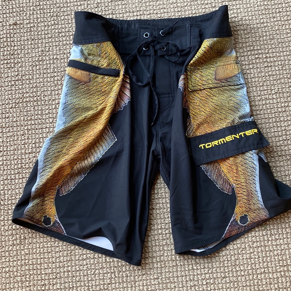 Tormenter Board Shorts Men’s Size 30 Fish Bone Logo